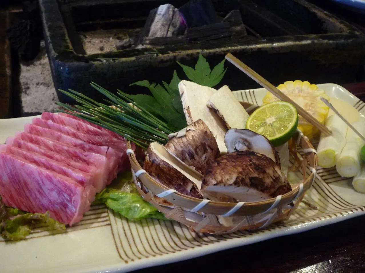 飛騨牛と焼き松茸の盛り合わせ