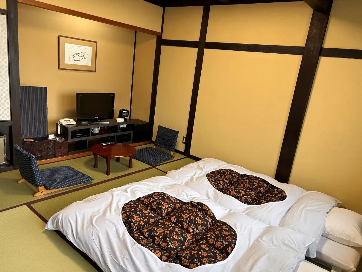 和室8畳 お布団を敷いた様子